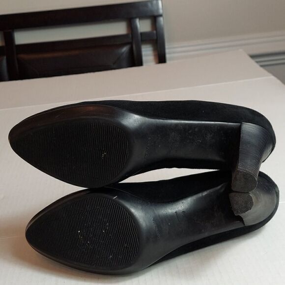 Aquatalia Black Suede Heeled Ankle Booties Sz 10 - Picture 5 of 7